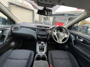 Nissan Qashqai 1.2 DIG-T N-Connecta 2WD Euro 6 (s/s) 5dr