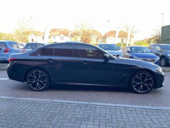 BMW 5 Series 3.0 530d MHT M Sport Saloon 4dr Diesel Hybrid Steptronic xDrive 
