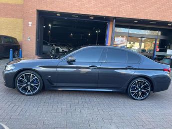 BMW 5 Series 3.0 530d MHT M Sport Saloon 4dr Diesel Hybrid Steptronic xDrive 