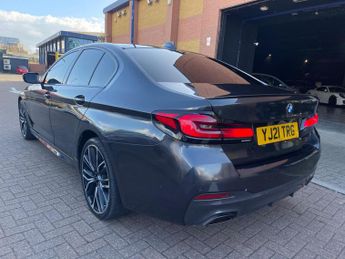 BMW 5 Series 3.0 530d MHT M Sport Saloon 4dr Diesel Hybrid Steptronic xDrive 