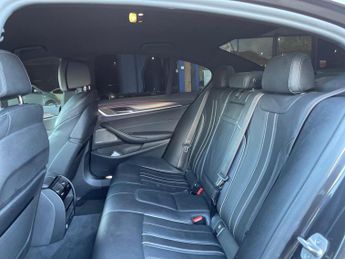 BMW 5 Series 3.0 530d MHT M Sport Saloon 4dr Diesel Hybrid Steptronic xDrive 