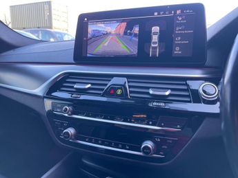 BMW 5 Series 3.0 530d MHT M Sport Saloon 4dr Diesel Hybrid Steptronic xDrive 