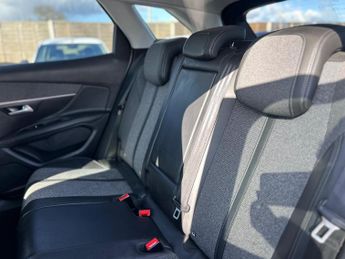 Peugeot 3008 1.2 PureTech Allure EAT Euro 6 (s/s) 5dr