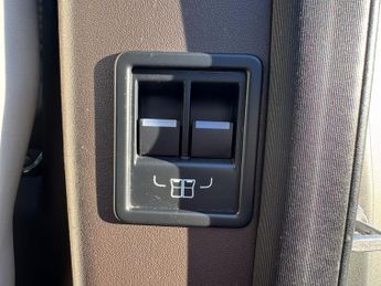 Land Rover Discovery 2.0 SD4 HSE Auto 4WD Euro 6 (s/s) 5dr