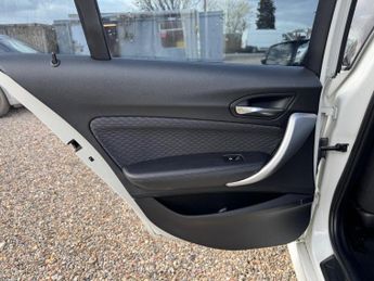 BMW 1 Series 1.6 118i M Sport Auto Euro 6 (s/s) 5dr