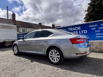 Skoda Superb 1.6 TDI SE Technology Hatchback 5dr Diesel DSG Euro 6 (s/s) (120