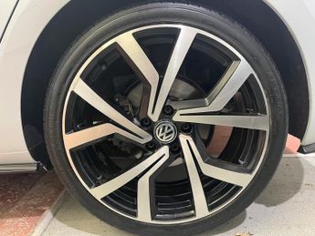 Volkswagen Golf 2.0 TDI GTD DSG Euro 6 (s/s) 5dr
