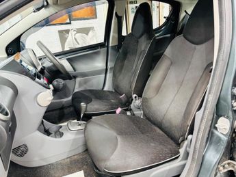 Peugeot 107 1.0 12V Urban 2 Tronic Euro 4 5dr