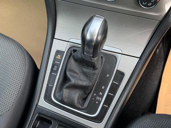 Volkswagen Golf 1.4 TSI BlueMotion Tech SE DSG Euro 5 (s/s) 5dr