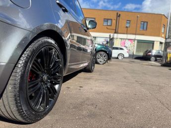 Land Rover Range Rover Sport 4.4 SD V8 Autobiography Dynamic Auto 4WD Euro 6 (s/s) 5dr