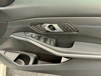 BMW 3 Series 2.0 320i M Sport Auto Euro 6 (s/s) 4dr