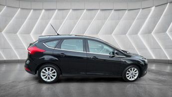 Ford Focus 1.0T EcoBoost Titanium Auto Euro 6 (s/s) 5dr