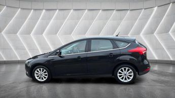 Ford Focus 1.0T EcoBoost Titanium Auto Euro 6 (s/s) 5dr