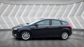 Ford Focus 1.0T EcoBoost Titanium Auto Euro 6 (s/s) 5dr