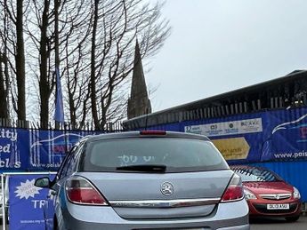 Vauxhall Astra 1.4i 16v SXi 5dr