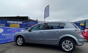 Vauxhall Astra 1.4i 16v SXi 5dr