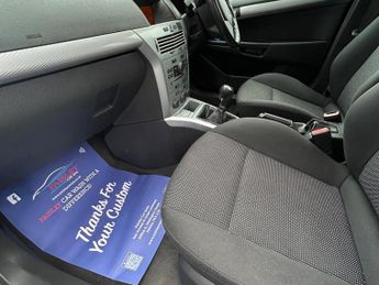 Vauxhall Astra 1.4i 16v SXi 5dr