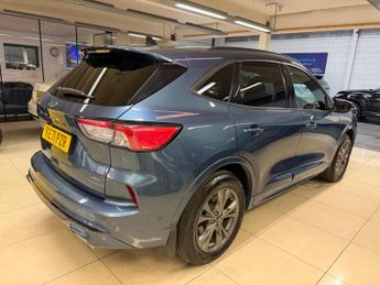 Ford Kuga 2.5 EcoBoost Duratec 14.4kWh ST-Line CVT Euro 6 (s/s) 5dr