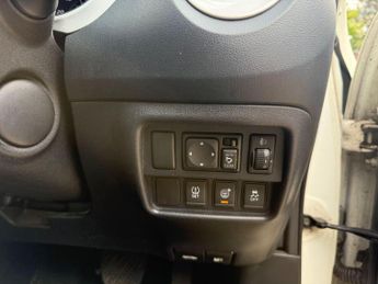 Nissan Juke 1.6 Tekna XTRON Euro 5 5dr