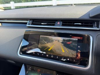 Land Rover Range Rover Velar 2.0 D180 R-Dynamic SE Auto 4WD Euro 6 (s/s) 5dr