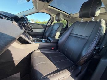 Land Rover Range Rover Velar 2.0 D180 R-Dynamic SE Auto 4WD Euro 6 (s/s) 5dr