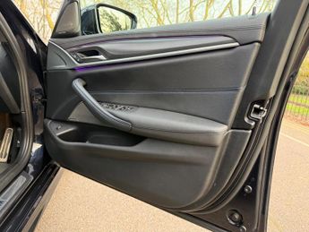 BMW 5 Series 2.0 520d MHT M Sport Steptronic Euro 6 (s/s) 4dr