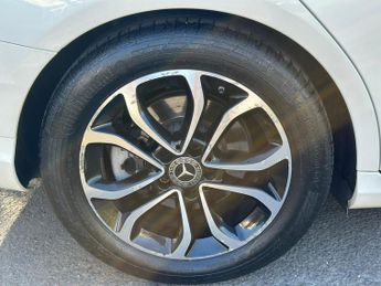 Mercedes-Benz C Class 2.0 C200 Sport (Premium) G-Tronic+ Euro 6 (s/s) 4dr
