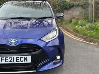 Toyota Yaris 1.5 VVT-h Dynamic E-CVT Euro 6 (s/s) 5dr