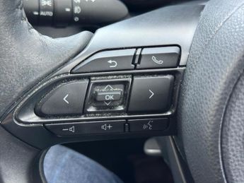 Toyota Yaris 1.5 VVT-h Dynamic E-CVT Euro 6 (s/s) 5dr