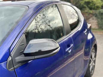 Toyota Yaris 1.5 VVT-h Dynamic E-CVT Euro 6 (s/s) 5dr