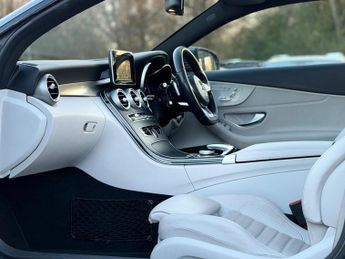 Mercedes-Benz C Class 2.0 C300 AMG Line (Premium) 7G-Tronic+ Euro 6 (s/s) 2dr