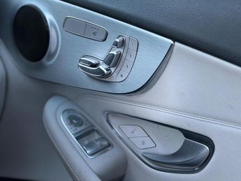 Mercedes-Benz C Class 2.0 C300 AMG Line (Premium) 7G-Tronic+ Euro 6 (s/s) 2dr