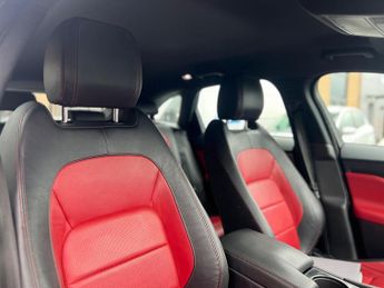 Jaguar F-PACE 2.0 D180 R-Sport Auto AWD Euro 6 (s/s) 5dr