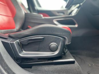 Jaguar F-PACE 2.0 D180 R-Sport Auto AWD Euro 6 (s/s) 5dr