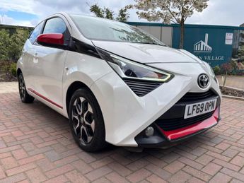 Toyota AYGO 1.0 VVT-i x-trend Funroof x-shift Euro 6 5dr