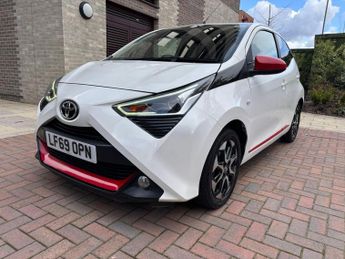 Toyota AYGO 1.0 VVT-i x-trend Funroof x-shift Euro 6 5dr