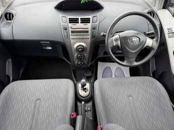 Toyota Yaris 1.33 Dual VVT-i TR MultiMode Euro 4 (s/s) 5dr
