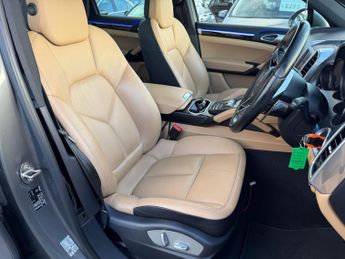 Porsche Cayenne 3.0 TD V6 TiptronicS 4WD Euro 6 (s/s) 5dr