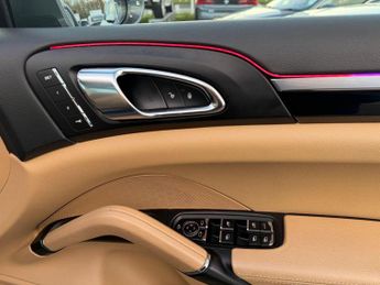 Porsche Cayenne 3.0 TD V6 TiptronicS 4WD Euro 6 (s/s) 5dr