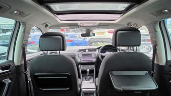 Volkswagen Tiguan 2.0 TDI BlueMotion Tech SEL DSG 4Motion Euro 6 (s/s) 5dr