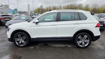 Volkswagen Tiguan 2.0 TDI BlueMotion Tech SEL DSG 4Motion Euro 6 (s/s) 5dr