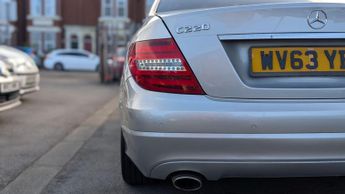 Mercedes-Benz C Class 2.1 C220 CDI Executive SE G-Tronic+ Euro 5 (s/s) 4dr