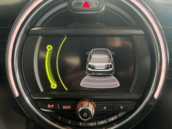 MINI Hatch 1.5 Cooper Auto Euro 6 (s/s) 3dr