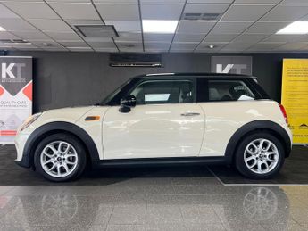 MINI Hatch 1.5 Cooper Auto Euro 6 (s/s) 3dr