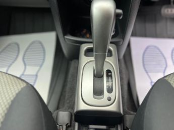 Nissan Note 1.6 16V n-tec Auto Euro 5 5dr