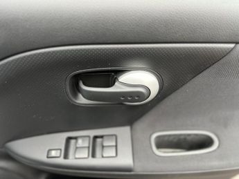 Nissan Note 1.6 16V n-tec Auto Euro 5 5dr
