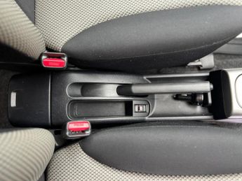 Nissan Note 1.6 16V n-tec Auto Euro 5 5dr