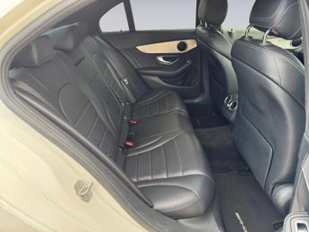 Mercedes-Benz C Class 2.1 C220 BlueTEC AMG Line G-Tronic+ Euro 6 (s/s) 4dr