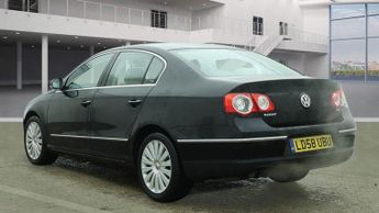Volkswagen Passat 1.8 TSI Highline Tiptronic Euro 4 4dr