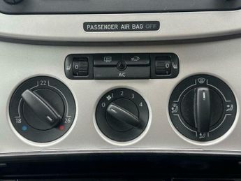Volkswagen Passat 1.8 TSI Highline Tiptronic Euro 4 4dr